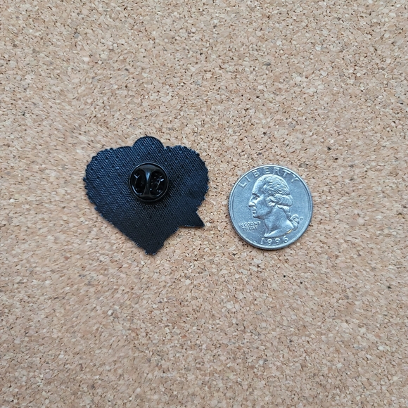 Nightmare Before Christmas Sally & Jack Enamel Heart Pin - Picture 2 of 6